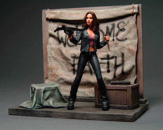 BUFFY THE VAMPIRE SLAYER: FAITH STATUETTE