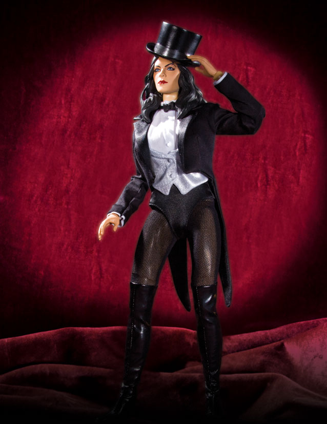 ZATANNA 1:6 SCALE DELUXE COLLECTOR FIGURE