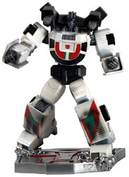 wheeljack statue