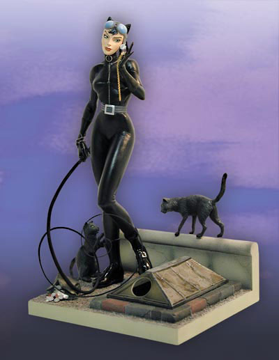 CATWOMAN STATUE