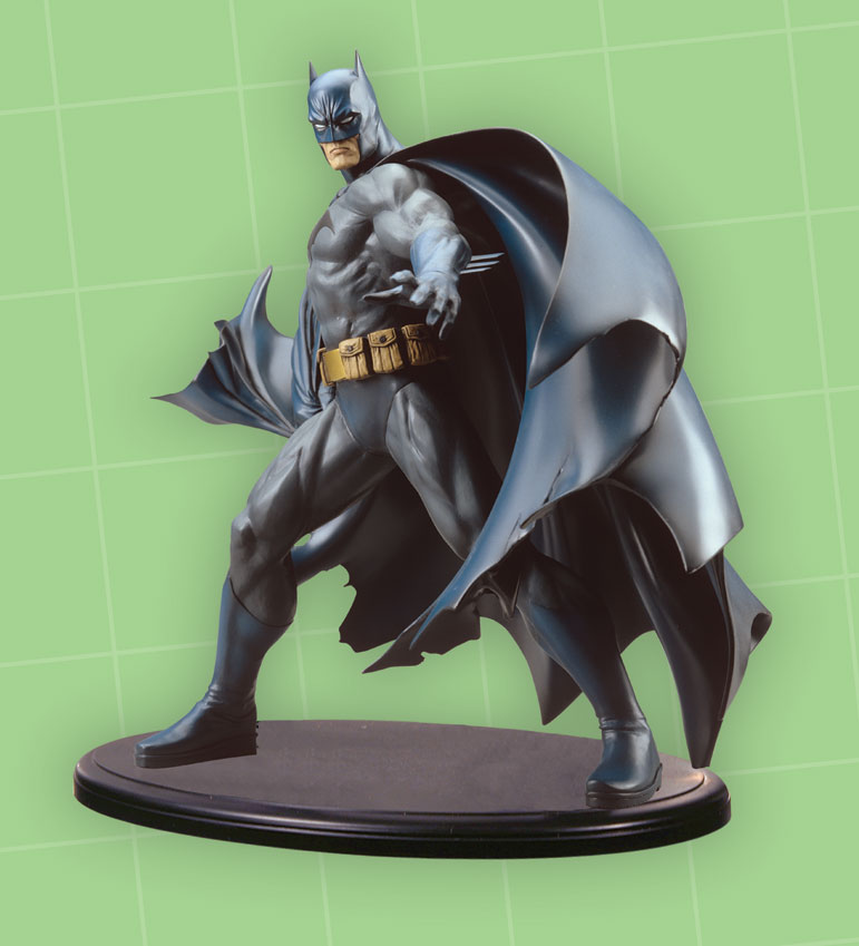 Batman Deluxe Vinyl Statue by Kotobukiya