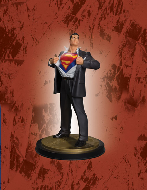 SUPERMAN FOREVER #1 MINI STATUE